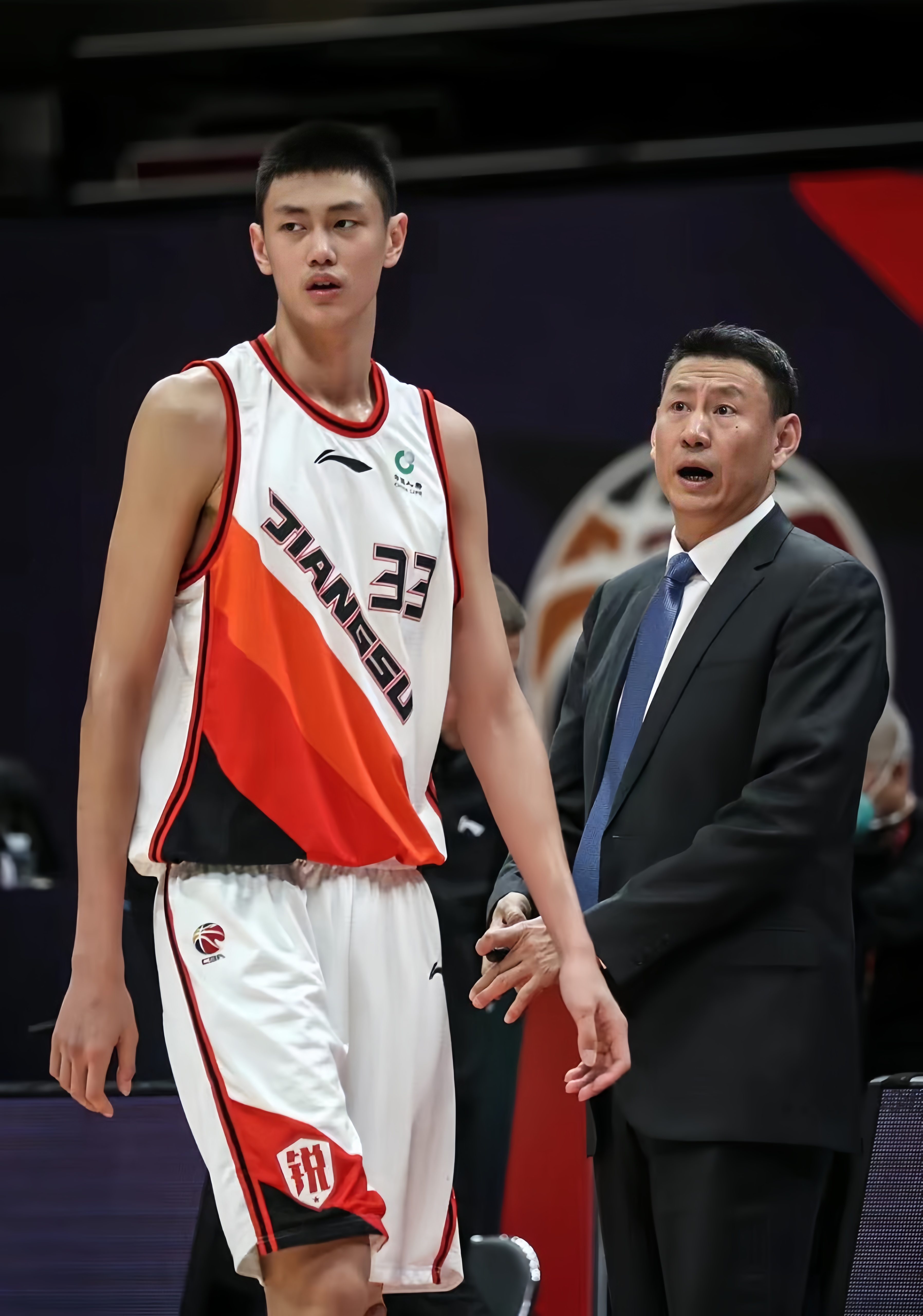 开云体育-包含明尼苏达森林狼发布备战花絮,冲刺阶段队长鼓劲,CBA季后赛任务艰巨,临场指挥获称赞的词条-开云体育